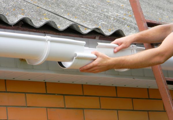 Cost of Gutter Hanging in Statesville